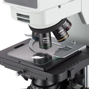 MICROSCOPIO METALÚRGICO TRINOCULAR CON ILUMINACIÓN KÖHLER Y CÁMARA REFRIGERADA DE 20 MP – AMSCOPE